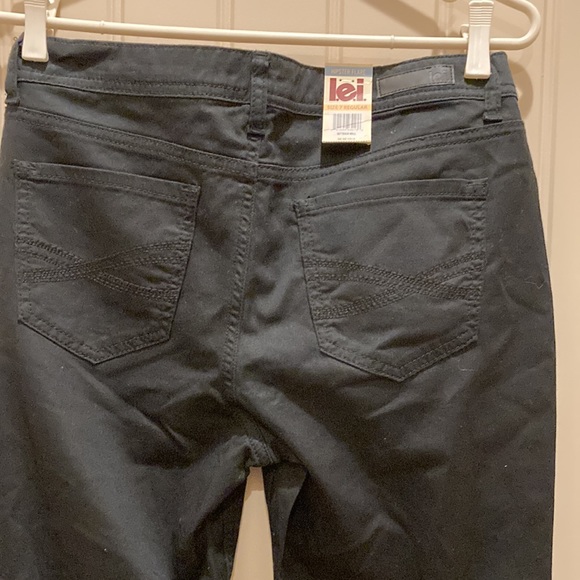 L.E.I. Sophia Hipster Flare Size 7 Jeans Mid Rise Black NEW - Picture 7 of 8